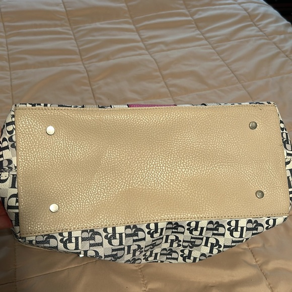 Dana Buchanan purse - Picture 4 of 5